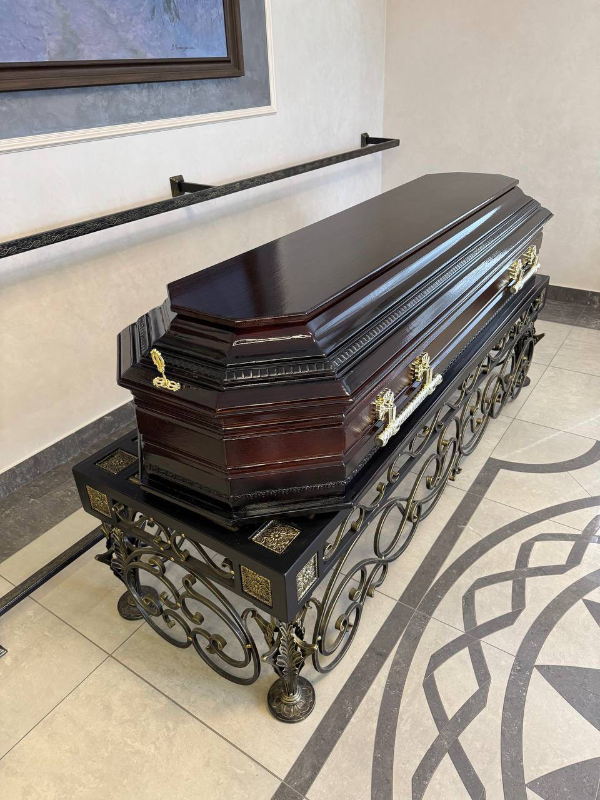 Гроб П10 цвет орех